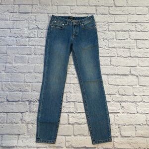 A.P.C. Jean Moulant. Size 24